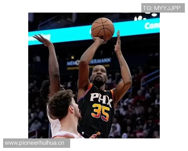 杜兰特称赞欧锦赛锻炼提升申京实力成为更优秀的球员